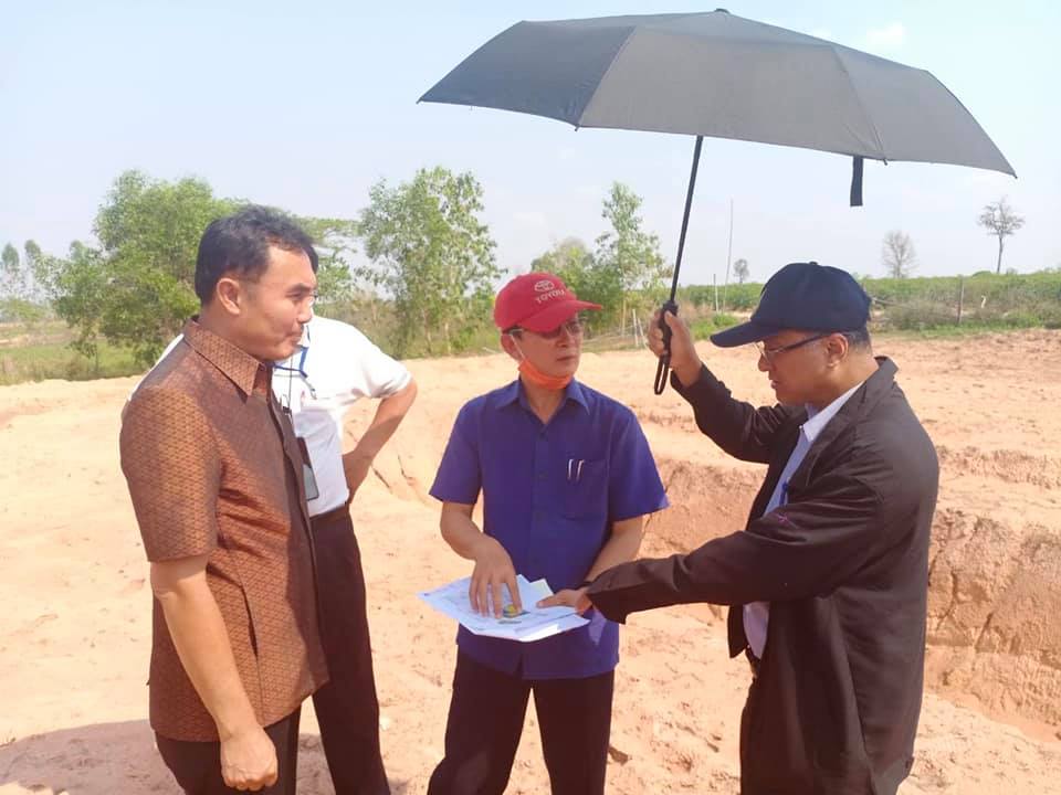สพอ.โกสุมพิสัย​ พร้อมรับคณะเจ้าหน้าที่​ ปปช.​ ตรวจการดำเนินงานของผู้รับจ้าง ฯ​โครงการ​ “โคก​ หนอง​ นา​ โมเดล”