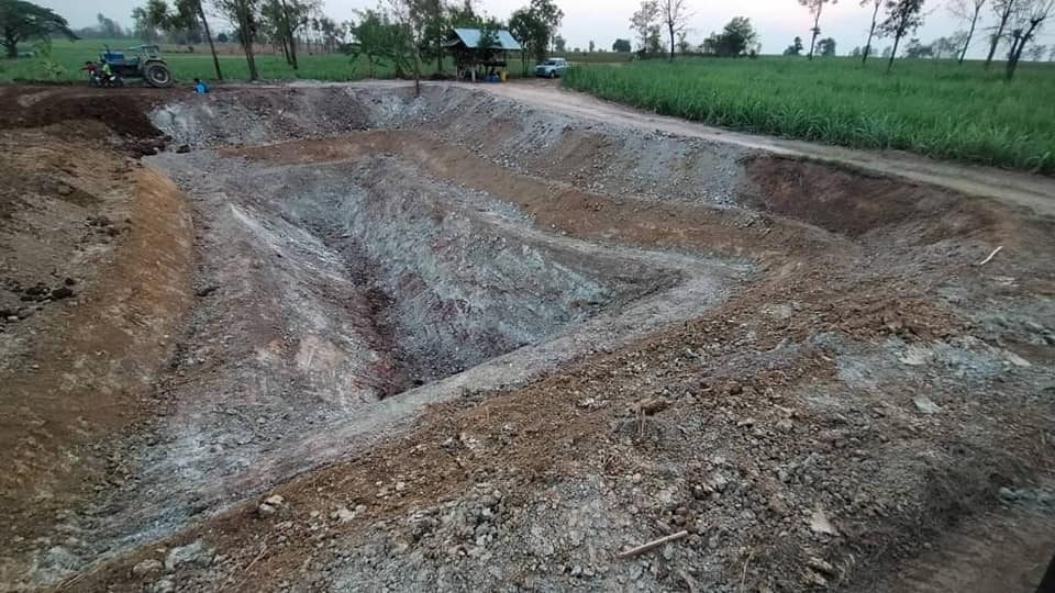 สพอ.ชื่นชม​ เตรียมความพร้อม เพื่อให้ผู้รับจ้าง ลงพื้นที่ขุดปรับพื้นที่ตามแบบมาตรฐาน โคก หนอง นา โมเดล
