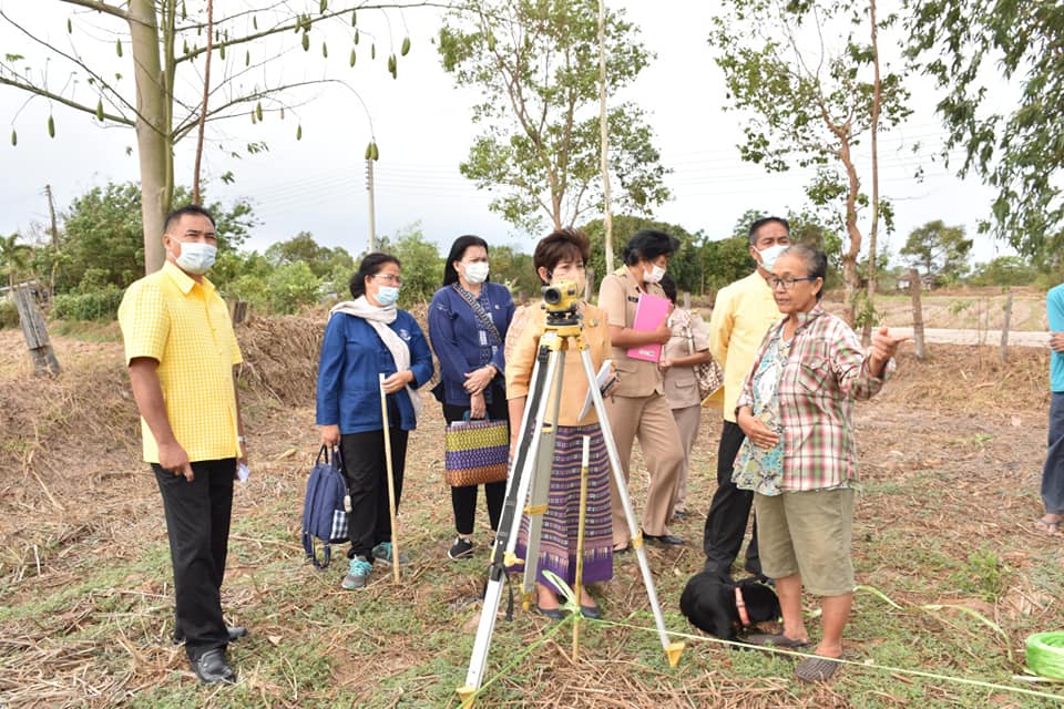 ผู้ตรวจราชการกรมการพัฒนาชุมชน ลงพื้นที่ตรวจติดตามการดำเนินงานโครงการพัฒนาพื้นที่ต้นแบบการพัฒนาคุณภาพชีวิต ตามหลักทฤษฎีใหม่ ประยุกต์สู่ “โคก หนอง นา พช.” พื้นที่อำเภอกันทรวิชัย จังหวัดมหาสารคาม