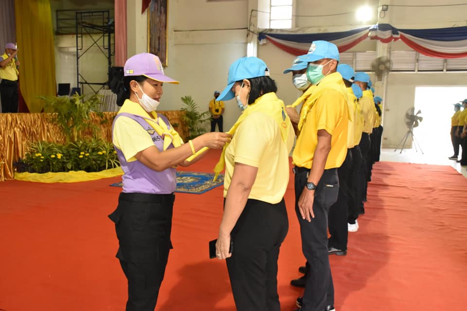 พช.มหาสารคาม ร่วมดำเนินกิจกรรมจิตอาสาพัฒนาภูมิทัศน์ ลานตลาดประชารัฐคนไทยยิ้มได้ เนื่องใน “วันที่ระลึกพระบาทสมเด็จพระนั่งเกล้าเจ้าอยู่หัว พระมหาเจษฎาราชเจ้า”