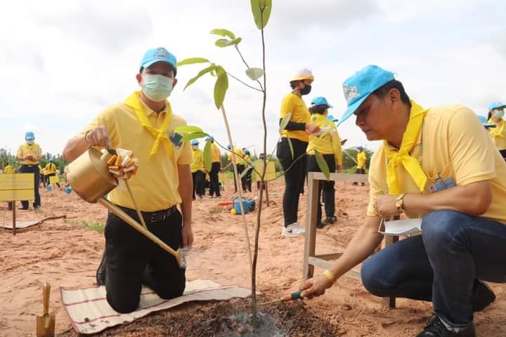 พช.มหาสารคาม รวมทีมเข้าร่วมโครงการปลูกป่า​ และป้องกันไฟป่า​ จังหวัดมหาสารคาม