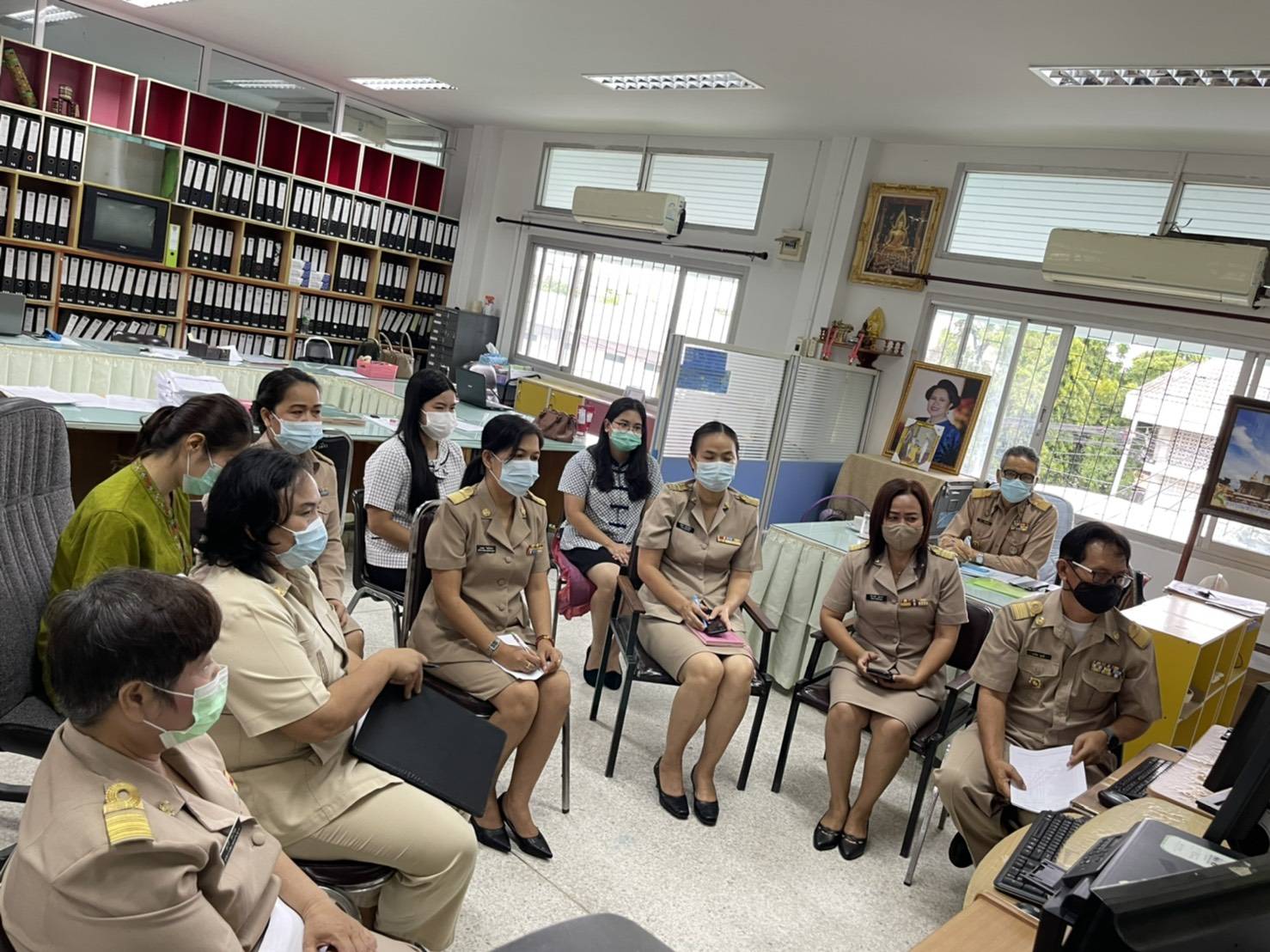 พช.มหาสารคาม ร่วมรับมอบนโยบายจากการประชุมกรมการพัฒนาชุมชน ผ่านระบบวีดีทัศน์ทางไกล(Video Conference)