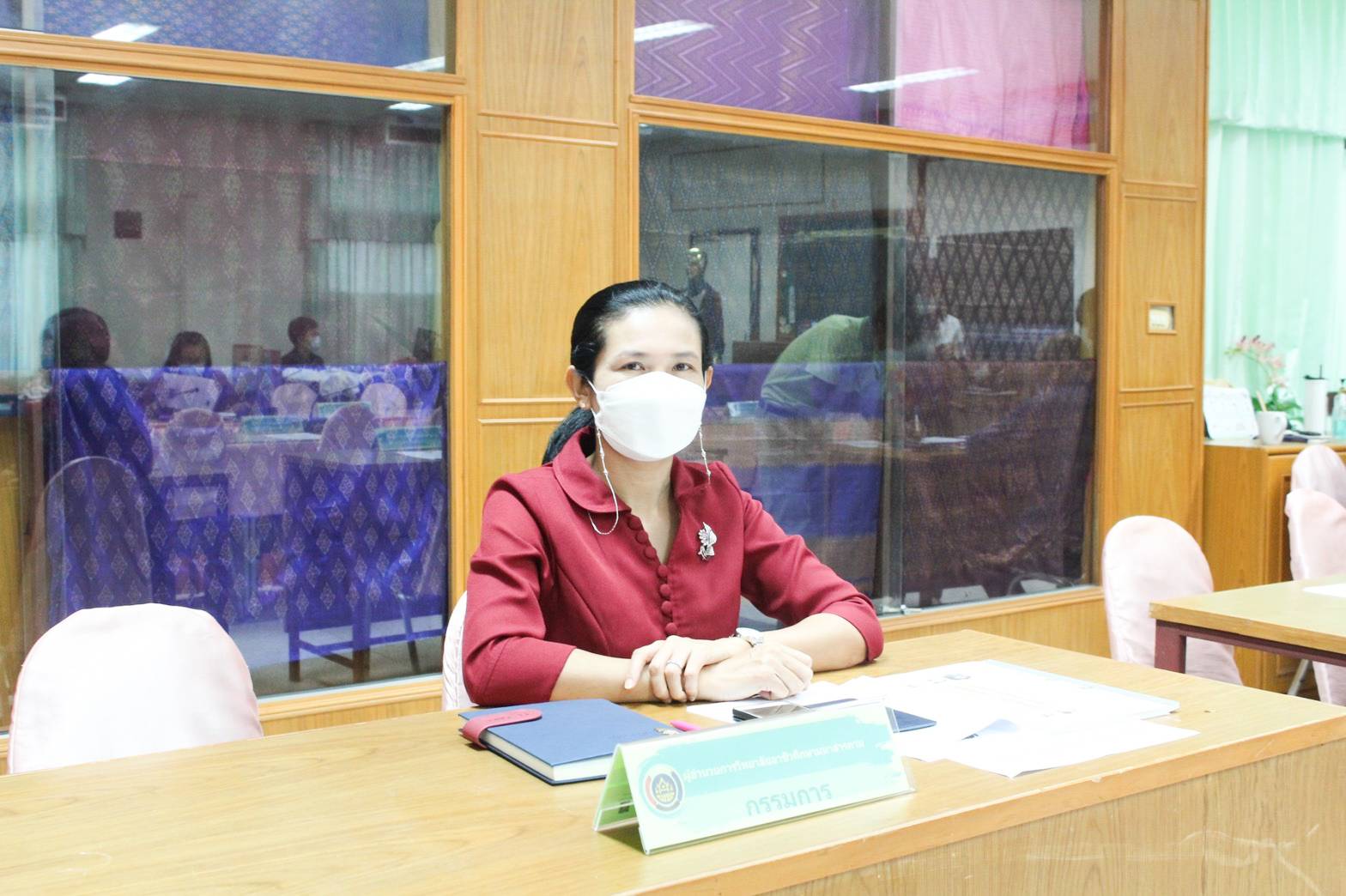 พช.มหาสารคาม ร่วมกับคณะกรรมการเครือข่ายองค์ความรู้ (Knowledge-Based OTOP : KBO) จังหวัดมหาสารคาม ประชุมพิจารณาการพัฒนาผลิตภัณฑ์ OTOP