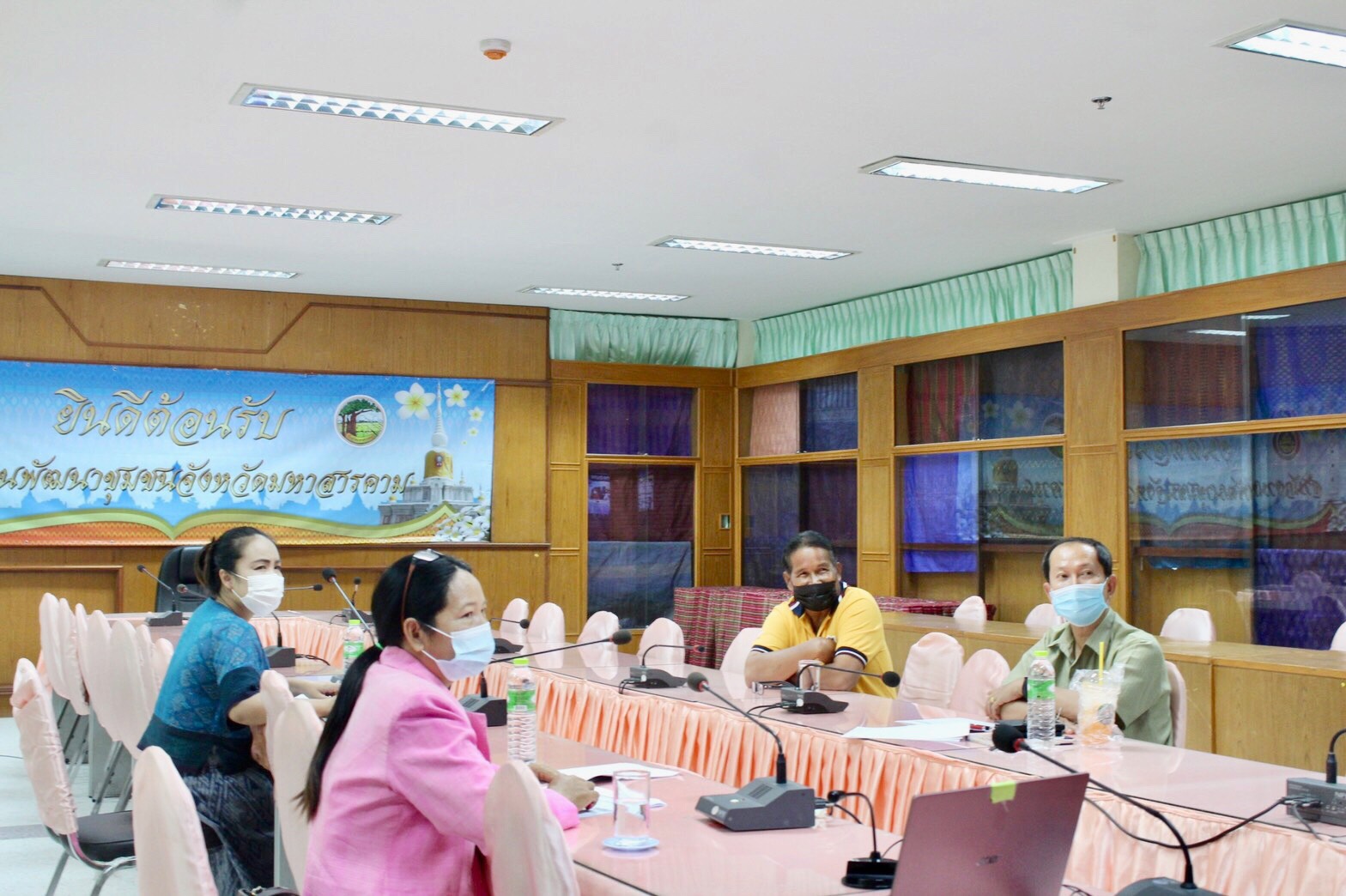 พช.มหาสารคาม เข้าร่วมประชุมติดตามการขับเคลื่อนการดำเนินงานศูนย์กลางการซื้อขายเส้นไหมนครชัยบุรินทร์ ผ่านระบบประชุมทางไกล (Zoom Meeting)