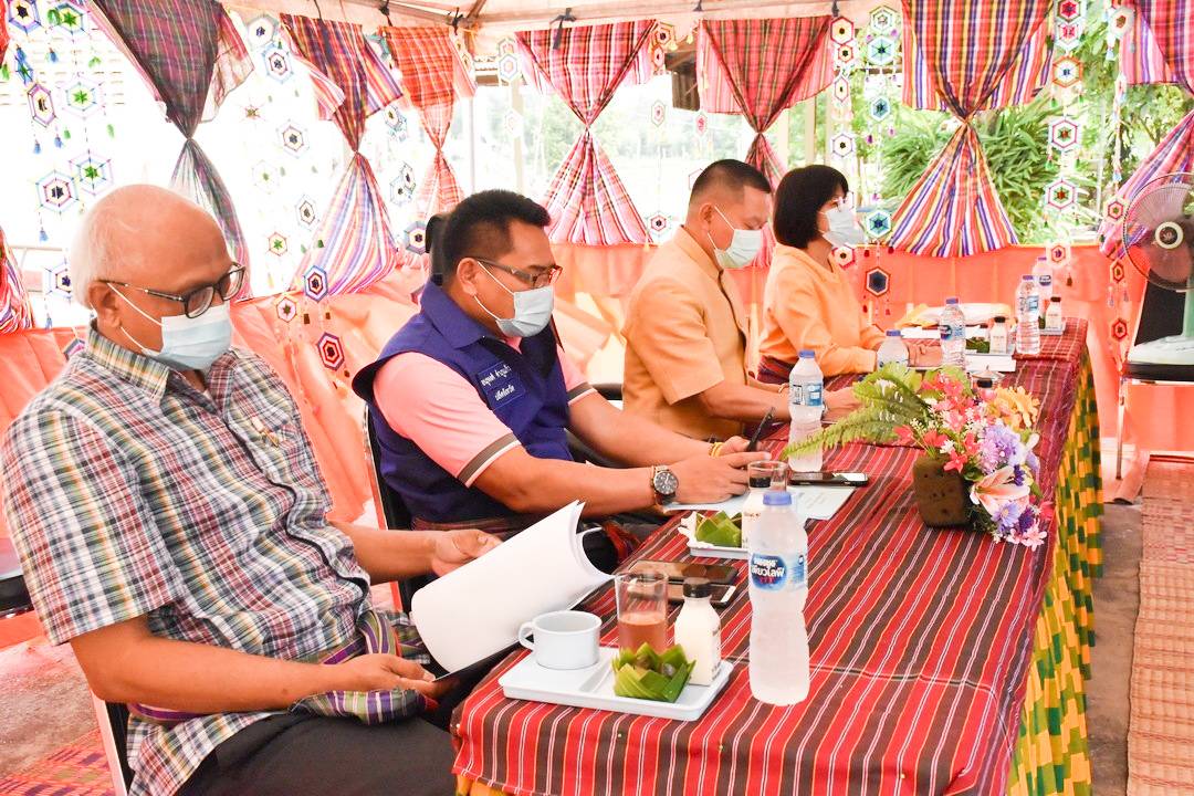 จังหวัดมหาสารคาม ผนึกกำลังส่วนราชการและภาคีพัฒนาร่วมคัดสรรหมู่บ้านเศรษฐกิจพอเพียง “อยู่ เย็น เป็นสุข” ดีเด่น ระดับจังหวัด ประจำปี 2564