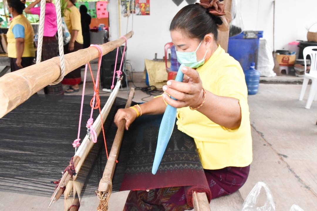 จังหวัดมหาสารคาม ผนึกกำลังส่วนราชการและภาคีพัฒนาร่วมคัดสรรหมู่บ้านเศรษฐกิจพอเพียง “อยู่ เย็น เป็นสุข” ดีเด่น ระดับจังหวัด ประจำปี 2564