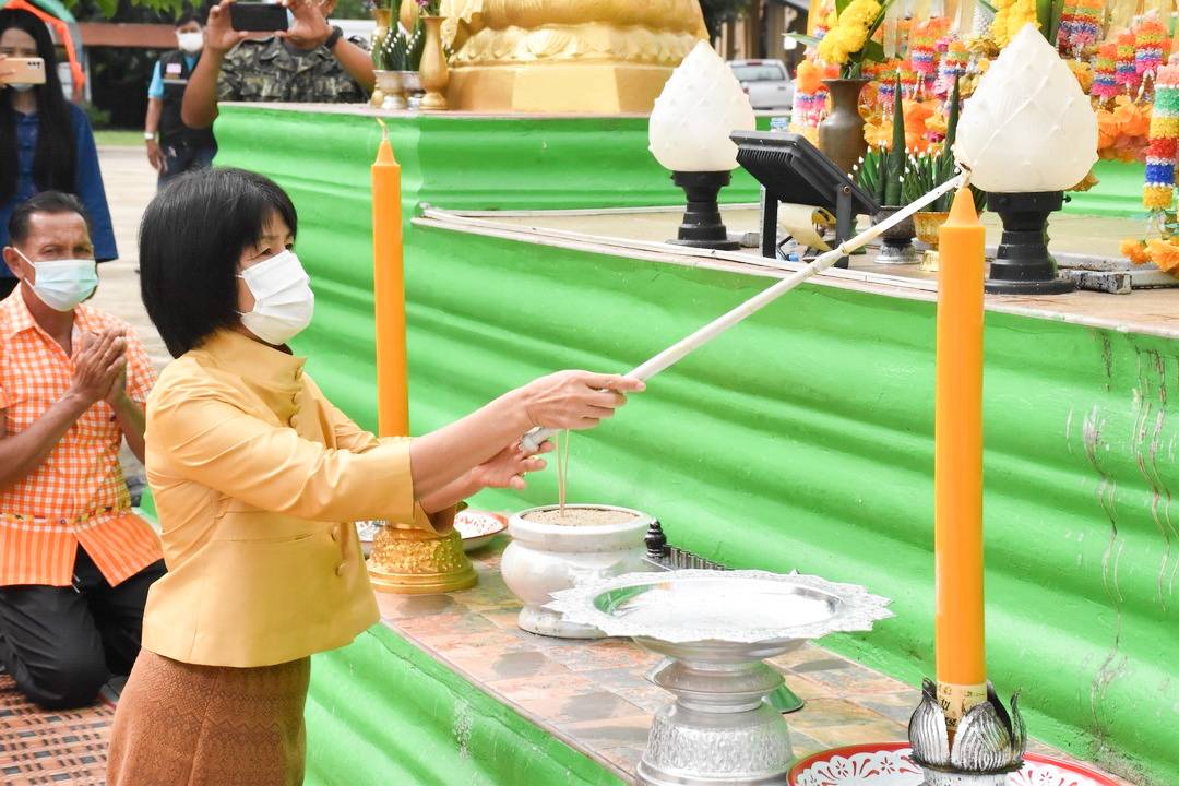 จังหวัดมหาสารคาม ลงพื้นที่ประกวดหมู่บ้านเศรษฐกิจพอเพียง “อยู่เย็น เป็นสุข” ดีเด่น ระดับจังหวัด ประจำปี 2564