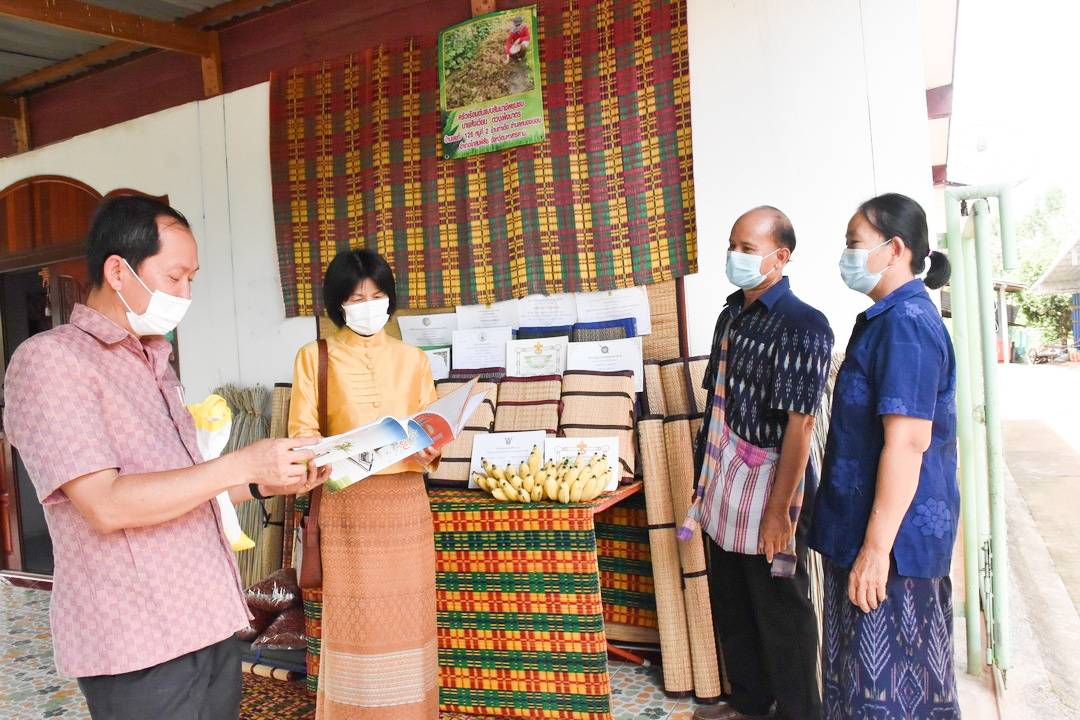 จังหวัดมหาสารคาม ลงพื้นที่ประกวดหมู่บ้านเศรษฐกิจพอเพียง “อยู่เย็น เป็นสุข” ดีเด่น ระดับจังหวัด ประจำปี 2564