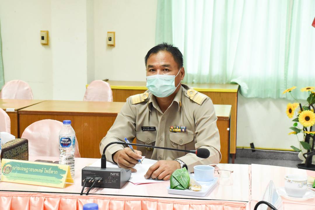 คณะทำงานขับเคลื่อนกองทุนพัฒนาบทบาทสตรีจังหวัดมหาสารคาม ประชุมพิจารณาอนุมัติโครงการฯ หวังอุ้มกลุ่มสตรีต่อยอดอาชีพสร้างรายได้ ฝ่าวิกฤต Covid-19