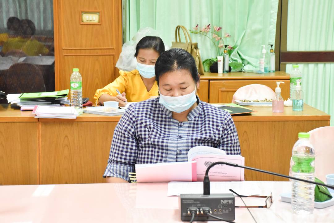 คณะทำงานขับเคลื่อนกองทุนพัฒนาบทบาทสตรีจังหวัดมหาสารคาม ประชุมพิจารณาอนุมัติโครงการฯ หวังอุ้มกลุ่มสตรีต่อยอดอาชีพสร้างรายได้ ฝ่าวิกฤต Covid-19