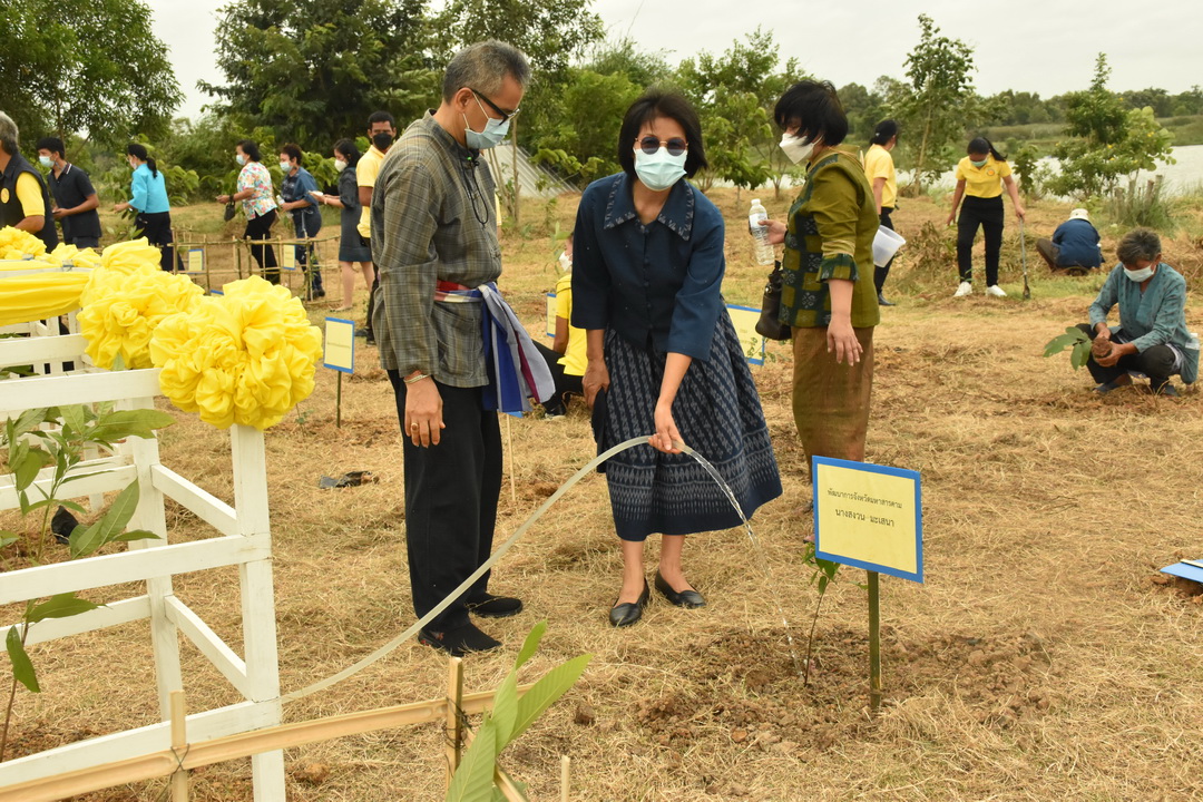บริษัท ประชารัฐรักสามัคคีมหาสารคามฯ บูรณาการทำงานทุกภาคส่วน จัดกิจกรรม “ปลูกป่าปล่อยปลา” เฉลิมพระเกียรติเนื่องในโอกาสมหามงคลเฉลิมพระชนมพรรษา พระบาทสมเด็จพระปรเมนทรรามาธิบดีศรีสินทร มหาวชิราลงกรณพระวชิรเกล้าเจ้าอยู่หัว