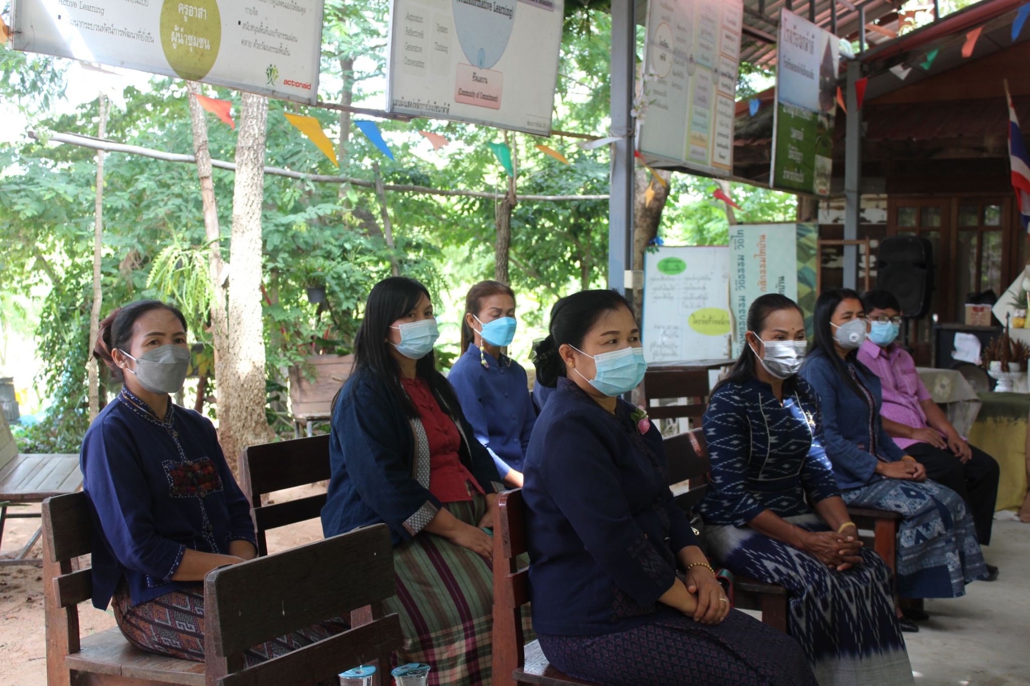 จังหวัดมหาสารคามเข้าร่วมคัดเลือกคนกองทุนพัฒนาบทบาทสตรี ระดับเขตตรวจราชการตามโครงการเชิดชูเกียรติคนกองทุนพัฒนาบทบาทสตรีประจำปี พ.ศ. 2564 ผ่านระบบประชุมออนไลน์ (Zoom Cloud Meeting)