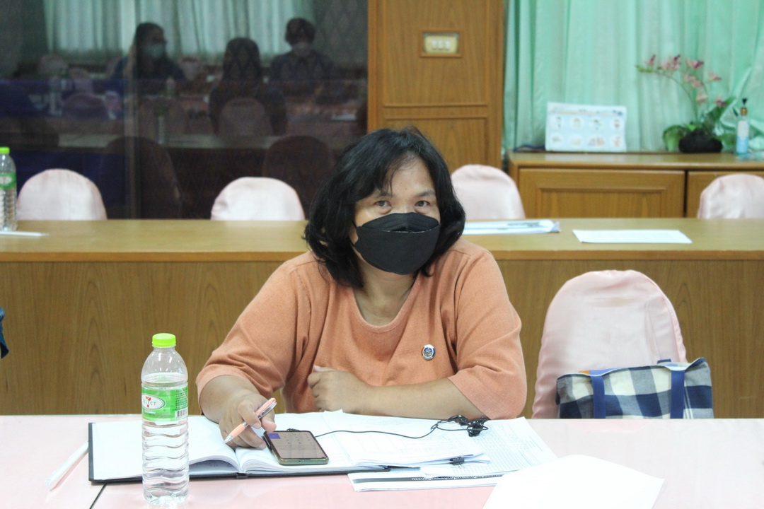 พช.มหาสารคาม ร่วมประชุมสร้างความเข้าใจ ขับเคลื่อนโครงการเสริมสร้างและพัฒนาผู้นำการเปลี่ยนแปลง ลุยสร้าง “ตู้ยาข้างบ้าน ตู้อาหารข้างครัว” ผ่านระบบ  Zoom Cloud Meeting