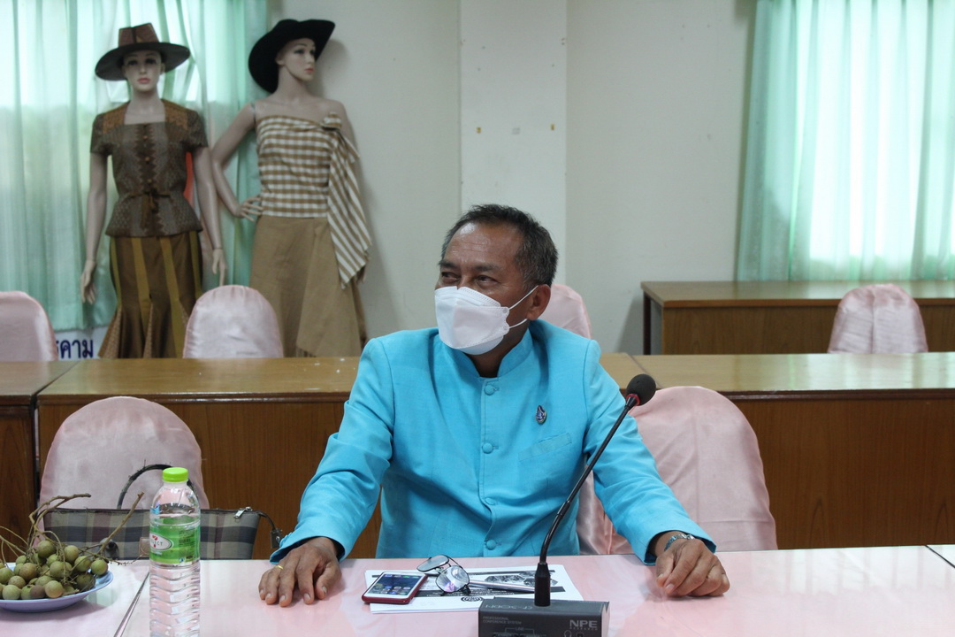 พช.มหาสารคาม ร่วมประชุมสร้างความเข้าใจ ขับเคลื่อนโครงการเสริมสร้างและพัฒนาผู้นำการเปลี่ยนแปลง ลุยสร้าง “ตู้ยาข้างบ้าน ตู้อาหารข้างครัว” ผ่านระบบ  Zoom Cloud Meeting