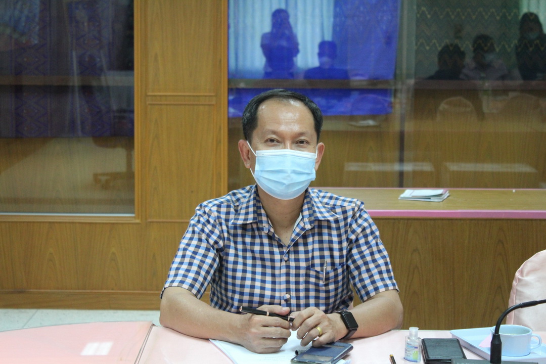 พช.มหาสารคาม ร่วมประชุมสร้างความเข้าใจ ขับเคลื่อนโครงการเสริมสร้างและพัฒนาผู้นำการเปลี่ยนแปลง ลุยสร้าง “ตู้ยาข้างบ้าน ตู้อาหารข้างครัว” ผ่านระบบ  Zoom Cloud Meeting
