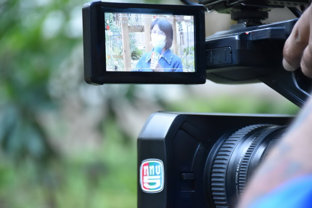 พช.มหาสารคาม ร่วมถ่ายทำรายการ “ประเด็นเด่น สุดสัปดาห์” และ รายการ “เศรษฐีบ้านทุ่ง” ออกอากาศทางช่อง ททบ. 5 เพื่อประชาสัมพันธ์งาน “โคก หนอง นา พัฒนาชุมชน”