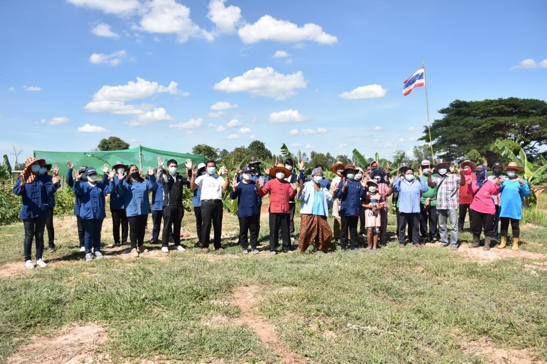 พช.มหาสารคาม ร่วมถ่ายทำรายการ “ประเด็นเด่น สุดสัปดาห์” และ รายการ “เศรษฐีบ้านทุ่ง” ออกอากาศทางช่อง ททบ. 5 เพื่อประชาสัมพันธ์งาน “โคก หนอง นา พัฒนาชุมชน”