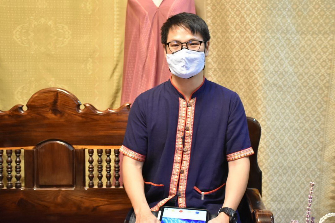 พช.มหาสารคาม นำกลุ่มอีสานไหมงามร้อยแก่นสารสินธ์ุ โชว์ภูมิปัญญาสู่นวัตกรรมอันล้ำค่า ในการประกวดและเผยแพร่ผลการดำเนินงานเครือข่ายองค์ความรู้ KBO ประจำปี 2564