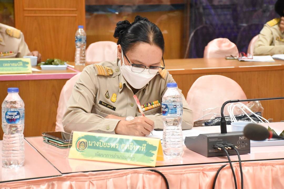 พช.มหาสารคาม ประชุมประจำเดือนสำนักงานพัฒนาชุมชนจังหวัดมหาสารคาม เพื่อสรุปผลการดำเนินงาน และติดตามเร่งรัดงานในไตรมาสสุดท้าย ประจำปีงบประมาณ 2564