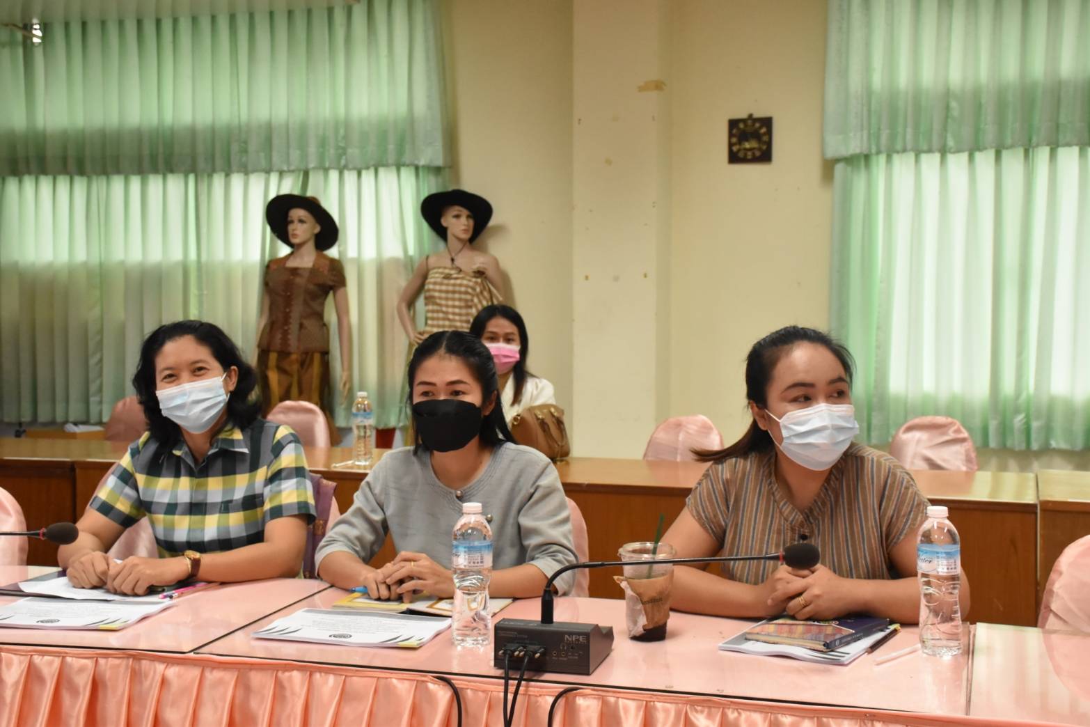 พช.มหาสารคาม จัดประชุมเชิงปฏิบิติการเพิ่มประสิทธภาพการส่งเสริมการมีส่วนร่วมภาคประชาชนในการสร้างความโปร่งใสและป้องกันการทุจริตประพฤติมิชอบ จังหวัดมหาสารคาม ผ่านโปรแกรม ZOOM Cloud Meetings