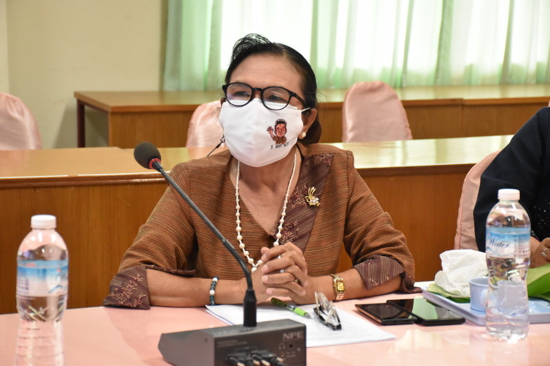 พช.มหาสารคาม ประชุมผู้แทนคณะกรรมการพัฒนาสตรีอำเภอ (กพสอ.) เพื่อสรรหาสตรีที่ทำประโยชน์ในด้านการพัฒนาสตรีของจังหวัด
