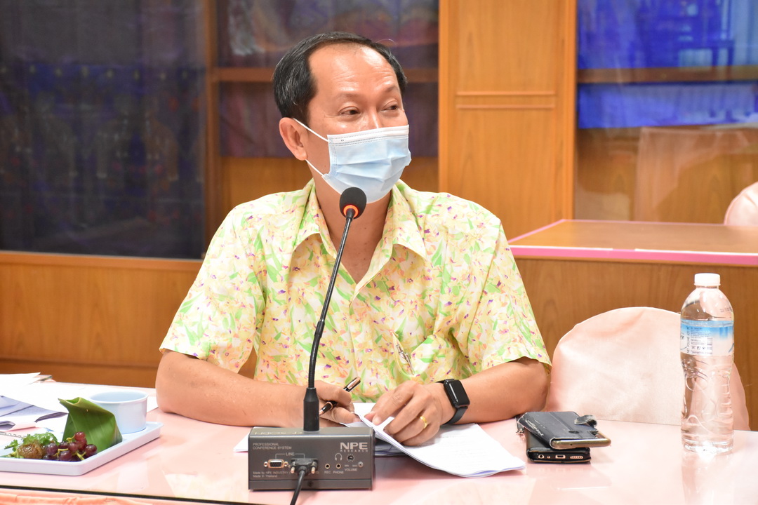 คณะกรรมการเครือข่ายกองทุนแม่ของแผ่นดินจังหวัดมหาสารคาม ประชุมเข้มพิจารณาโครงการส่งเสริมและพัฒนาอาชีพเพื่อการป้องกันและแก้ไขปัญหายาเสพติดในหมู่บ้านชุมชน