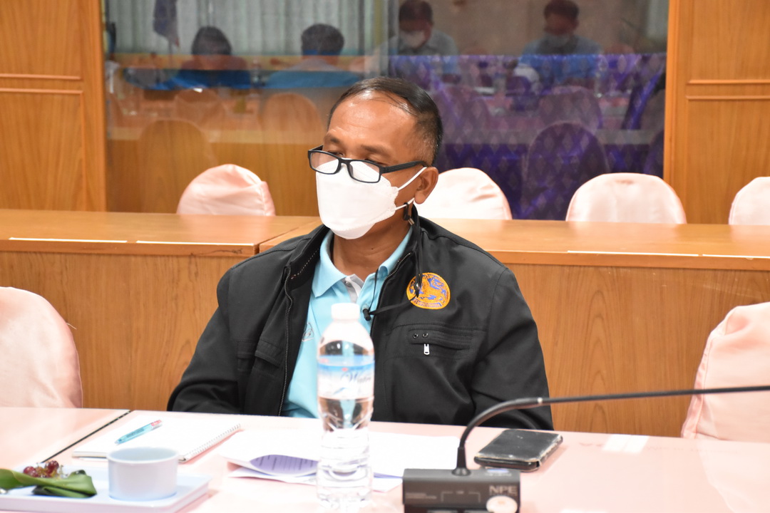 คณะกรรมการเครือข่ายกองทุนแม่ของแผ่นดินจังหวัดมหาสารคาม ประชุมเข้มพิจารณาโครงการส่งเสริมและพัฒนาอาชีพเพื่อการป้องกันและแก้ไขปัญหายาเสพติดในหมู่บ้านชุมชน