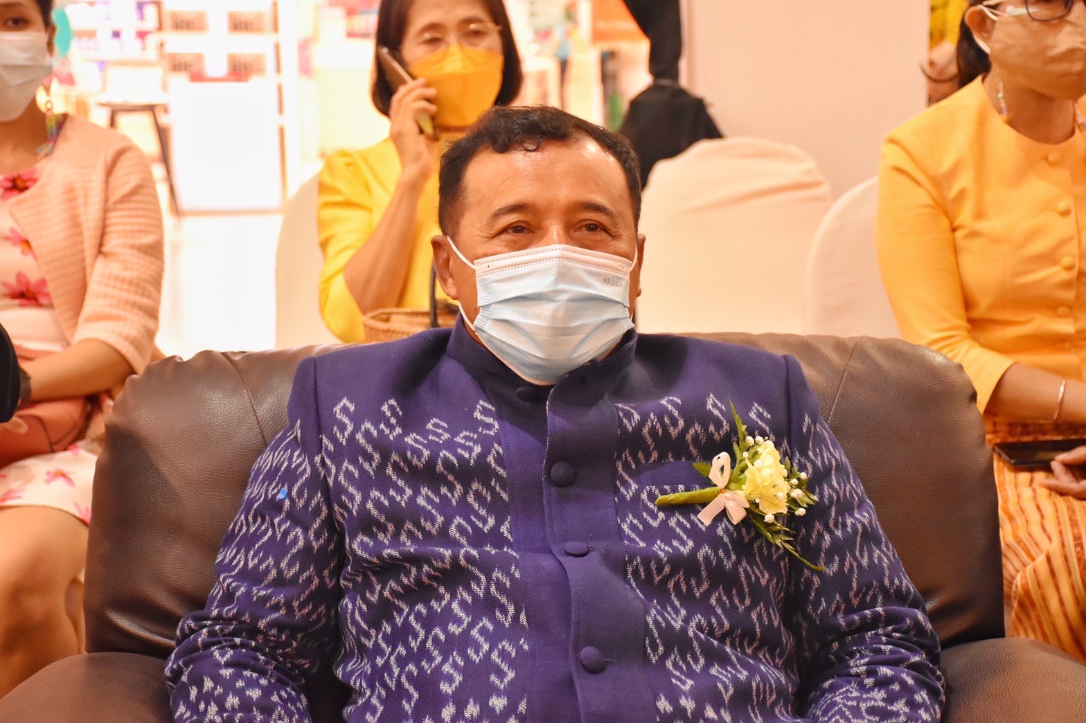 พช.จังหวัดมหาสารคามร่วมพิธีเปิดโครงการตามแผนปฏิบัติราชการประจำปีของกลุ่มจังหวัดภาคตะวันออกเฉียงเหนือตอนกลาง ประจำปีงบประมาณ พ.ศ.2564 โครงการยกระดับผลิตภัณฑ์ชุมชนให้ได้มาตรฐานกิจกรรมการจัดแสดงและจำหน่ายผลิตภัณฑ์ OTOP งาน”มหาสารคาม ร้อยแก่นสารสินธุ์ ดินแดนแห่งความสุข”