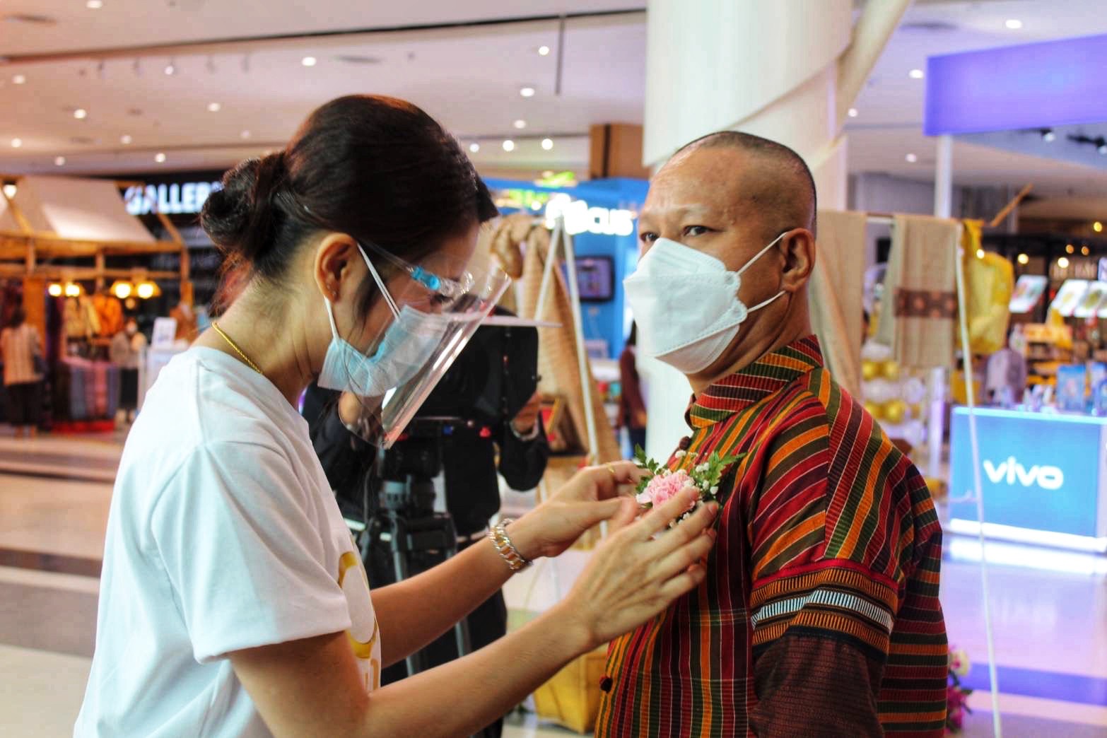 พช. มหาสารคาม จัดงานแสดงและจำหน่ายสินค้า OTOP จังหวัดมหาสารคาม