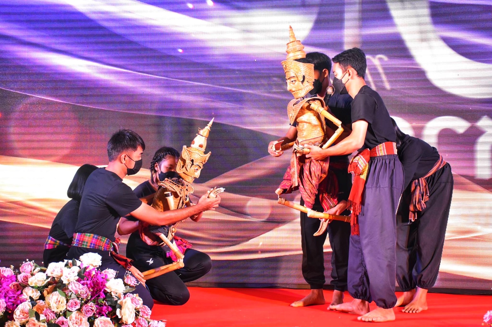 พช. มหาสารคาม จัดงานแสดงและจำหน่ายสินค้า OTOP จังหวัดมหาสารคาม