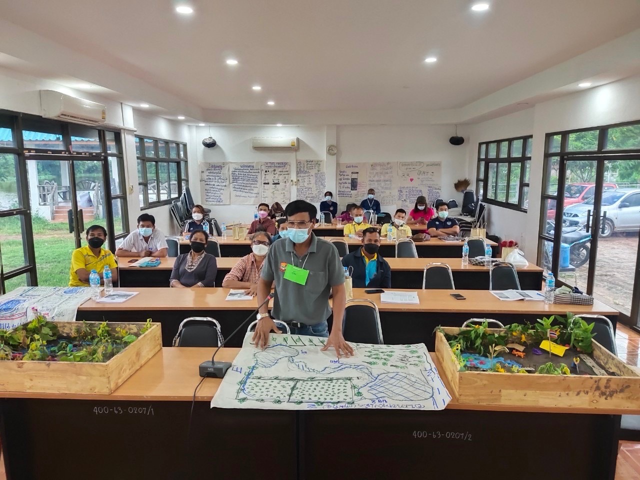 พช.มหาสารคามจัดกิจกรรมฝึกอบรมเพิ่มทักษะระยะสั้นการพัฒนากสิกรรมสู่ระบบเศรษฐกิจพอเพียง (แบบออนไลน์) ผ่านระบบ Zoom Cloud Meeting ตาม โครงการพัฒนาพื้นที่ต้นแบบการพัฒนาคุณภาพขีวิตตามหลักทฤษฎีใหม่ ประยุกต์สู่ “โคก หนองนา โมเดล”