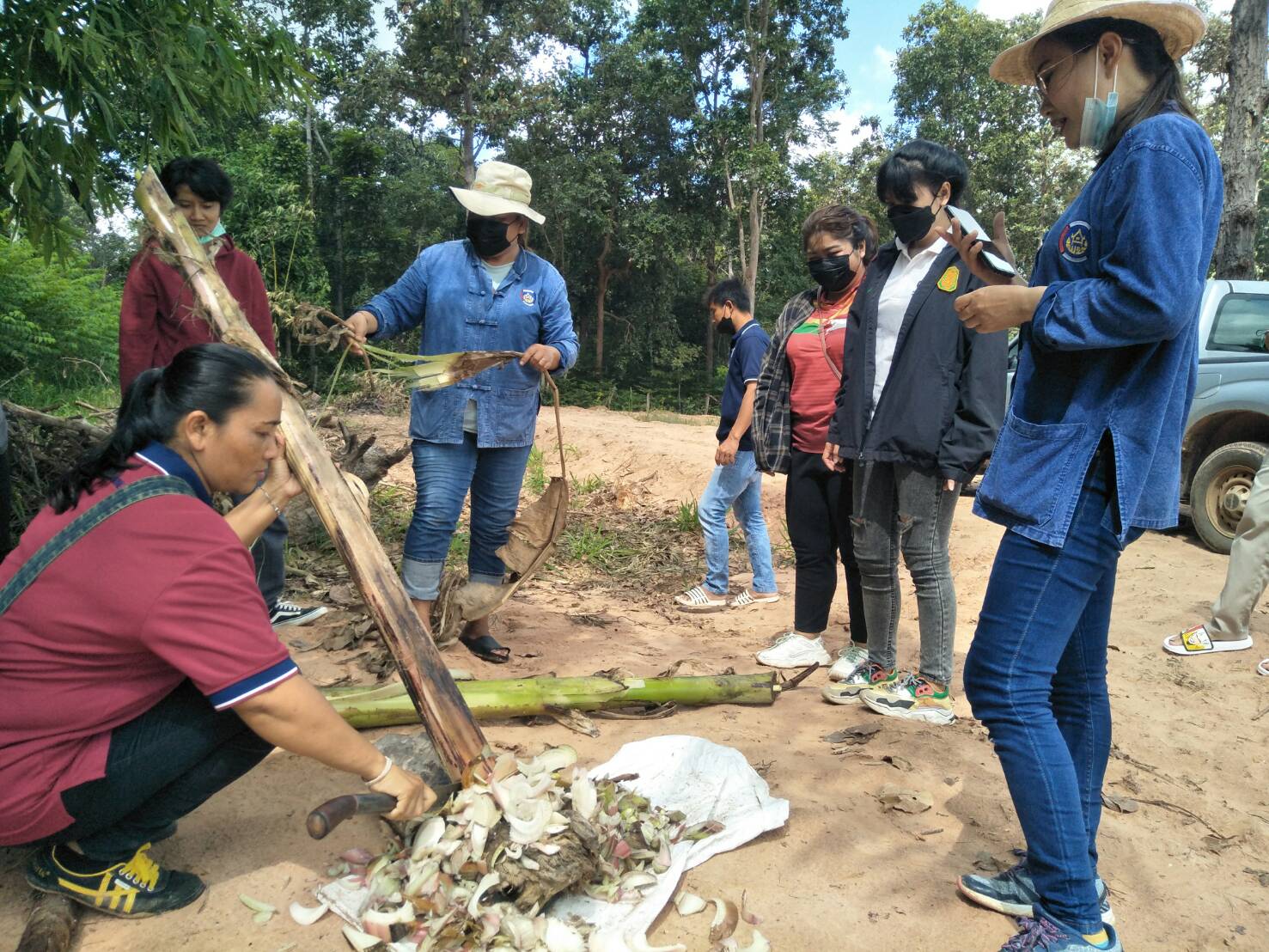 สพอ. วาปีปทุม จ.มหาสารคาม จัดกิจกรรมเอามื้อสามัคคี “โคก หนอง นา พัฒนาชุมชน”