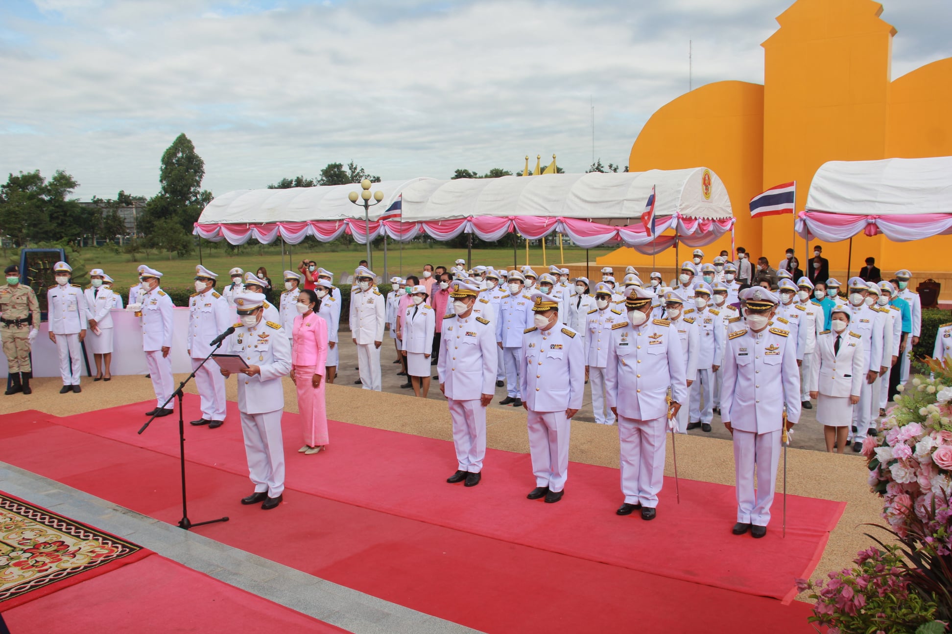 พช.มหาสารคาม ร่วมพิธีวางพวงมาลา “วันปิยมหาราช” น้อมรำลึกวันคล้ายวันสวรรคต “พระบาทสมเด็จพระจุลจอมเกล้าเจ้าอยู่หัว”