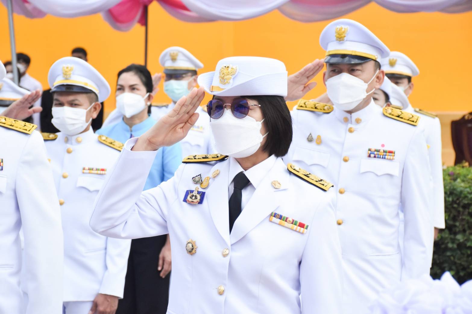 พช.มหาสารคาม ร่วมพิธีวางพวงมาลา “วันปิยมหาราช” น้อมรำลึกวันคล้ายวันสวรรคต “พระบาทสมเด็จพระจุลจอมเกล้าเจ้าอยู่หัว”
