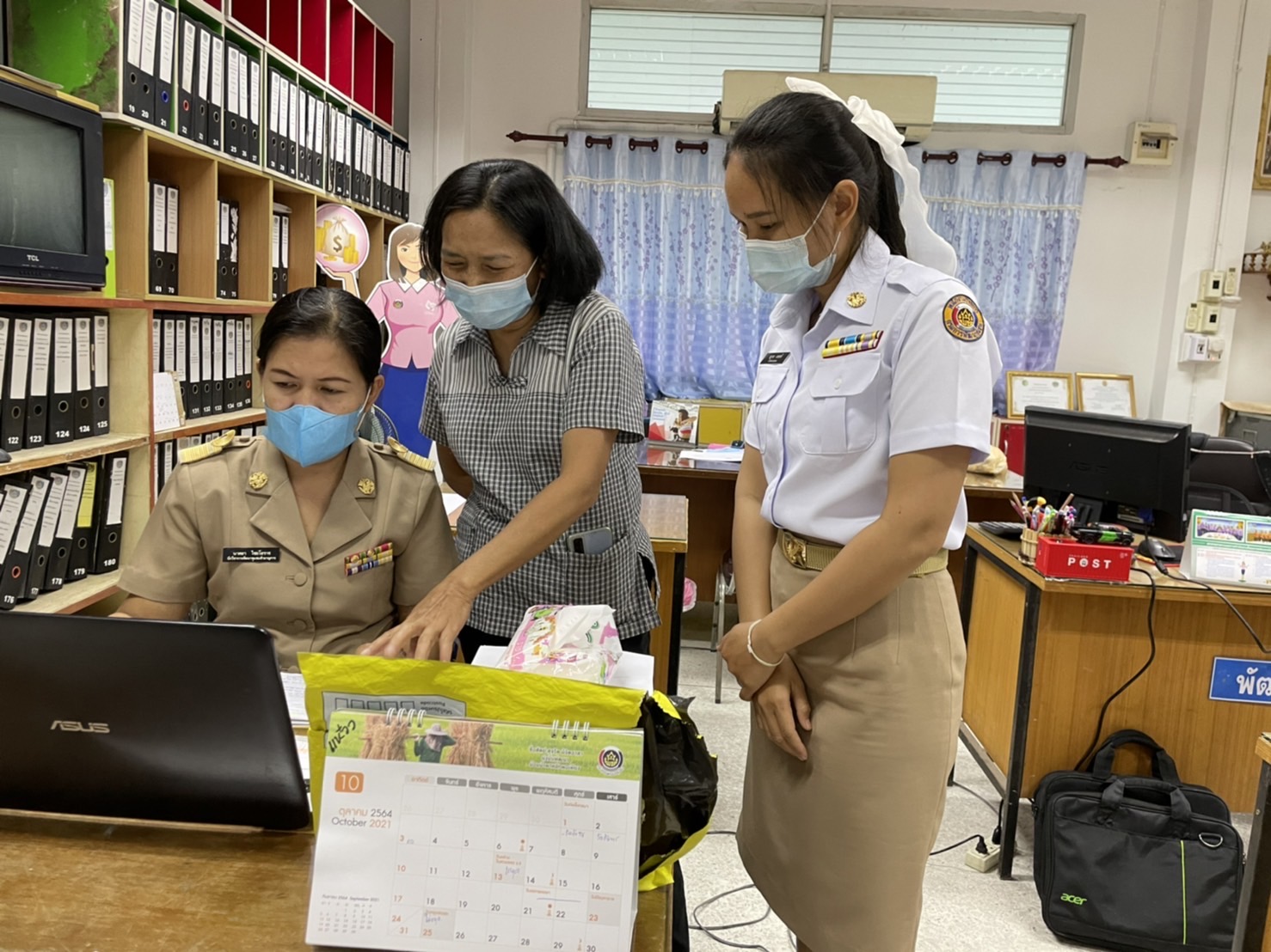 ลงพื้นที่ในการขับเคลื่อนงานแก้ไขปัญหาความยากจนและการพัฒนาคนทุกช่วงวัยอย่างยั่งยืนตามหลักปรัชญาของเศรษฐกิจพอเพียง ด้วยการใช้ข้อมูลจากระบบการพัฒนาคนแบบชี้เป้า (Thai People and Analytics Platform : TPMAP)