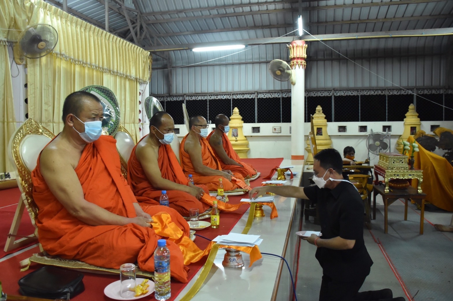 พช.มหาสารคามร่วมเป็นเจ้าภาพสวดพระอภิธรรม​ศพ​ นายเจษฎาพร​ เขิมขันธ์​ บุตรชายนายชัยพร​ เขิมขันธ์​ ผู้อำนวยการกลุ่มงานสารสนเทศการพัฒนาชุมชน​