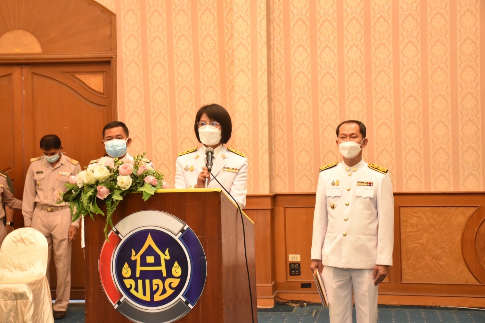 พช.มหาสารคามจัดกิจกรรม”มหกรรมรวมพลังคนดีแห่งแผ่นดิน ปี 2564 เหลียวหลังแลหน้า สานต่องานพัฒนาชุมชนจังหวัดมหาสารคาม”