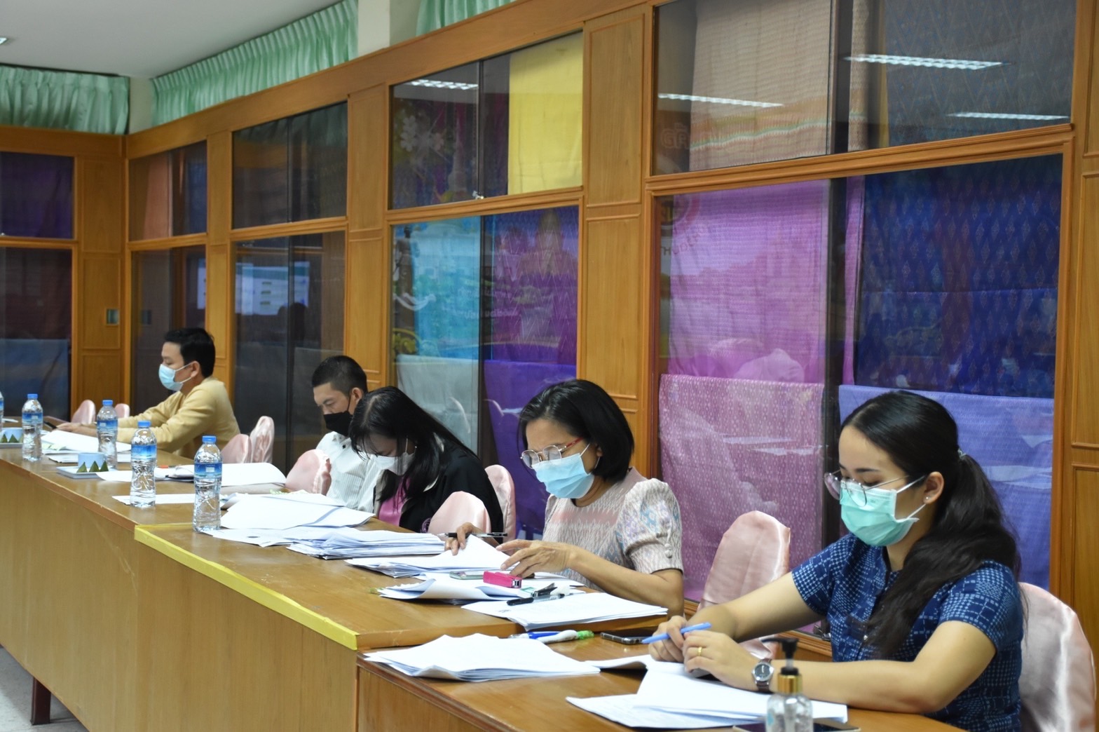จังหวัดมหาสารคาม : ประชุมรับรองคุณภาพข้อมูลความจำเป็นพื้นฐาน (จปฐ.) และข้อมูลพื้นฐานระดับหมู่บ้าน (กชช.2ค) ระดับจังหวัด ประจำปี 2564