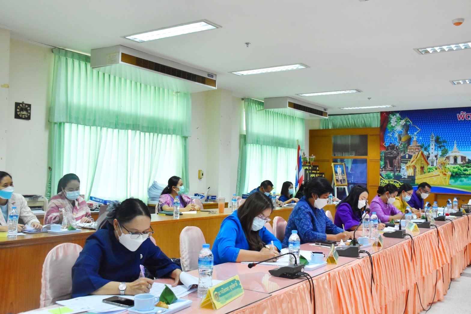 พจ.มหาสารคาม แจงนโยบาย ปลัด ก.มหาดไทย สานต่องาน พช. ในการประชุมประจำเดือนสำนักงานพัฒนาชุมชนจังหวัดมหาสารคาม