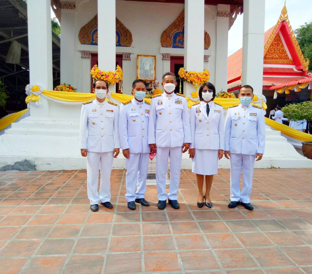 พช.มหาสารคาม ร่วมทำบุญถวายผ้าพระกฐินพระราชทาน กรมการพัฒนาชุมชน ประจำปี พ.ศ.2564