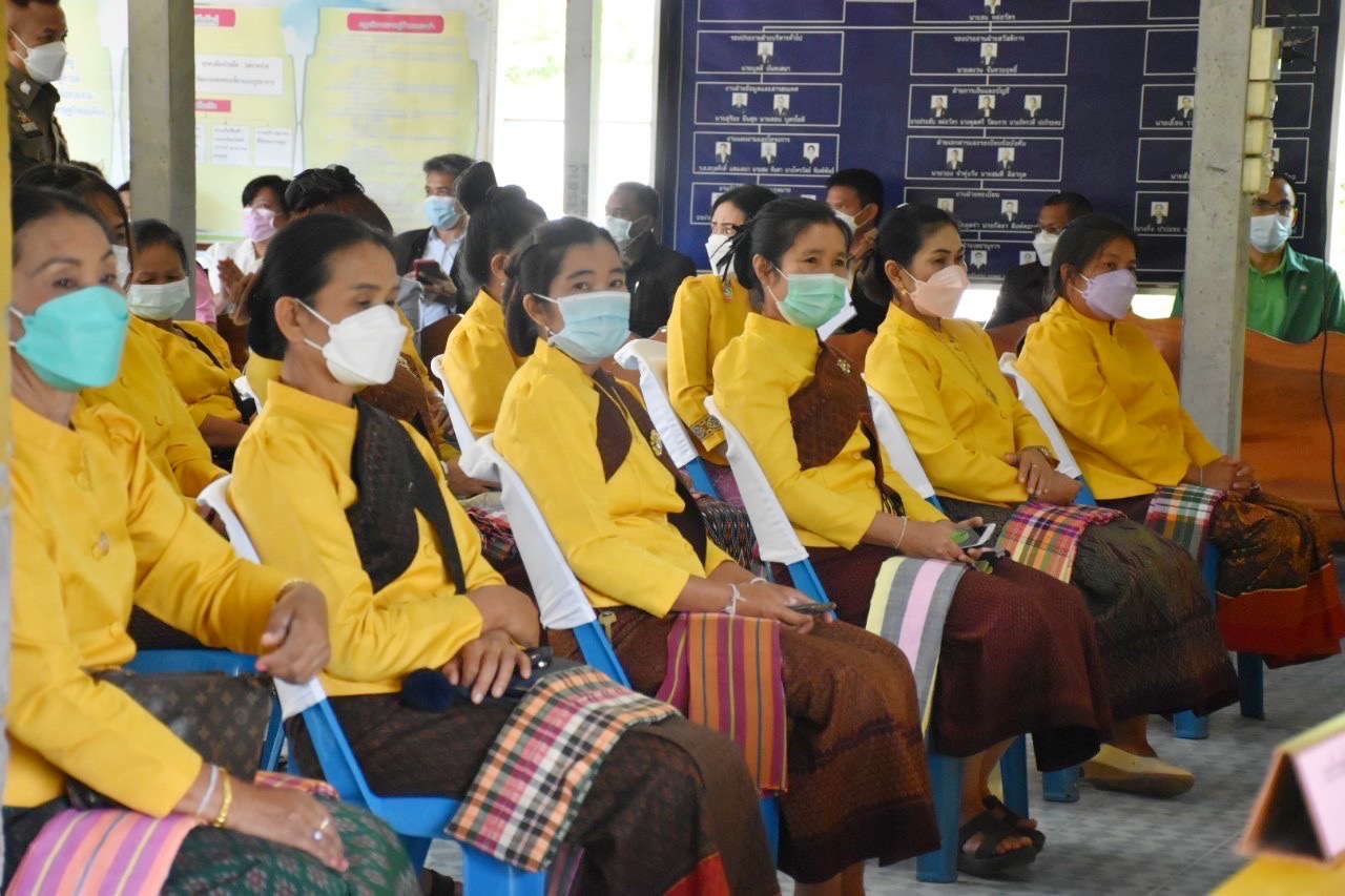 ผู้ตรวจราชการกรมการพัฒนาชุมชน ลงพื้นที่ จ.มหาสารคาม ร่วมกับคณะสมาชิกวุฒิสภาเพื่อรับฟังปัญหาความเดือดร้อนของประชาชน ตามโครงการวุฒิสภาพบประชาชนในพื้นที่ภาคตะวันออกเฉียงเหนือ (ตอนบน)