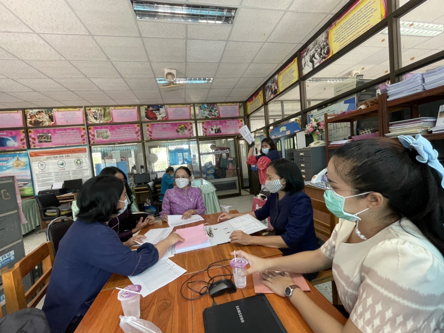 ?พช.มหาสารคาม ลงพื้นที่ติดตามสนับสนุนการบริหารการจัดการพัฒนาคนแบบชี้เป้า(TPMAP) ในการวางแผนและดำเนินการจัดเก็บข้อมูลให้รวดเร็วและทันต่อเวลา