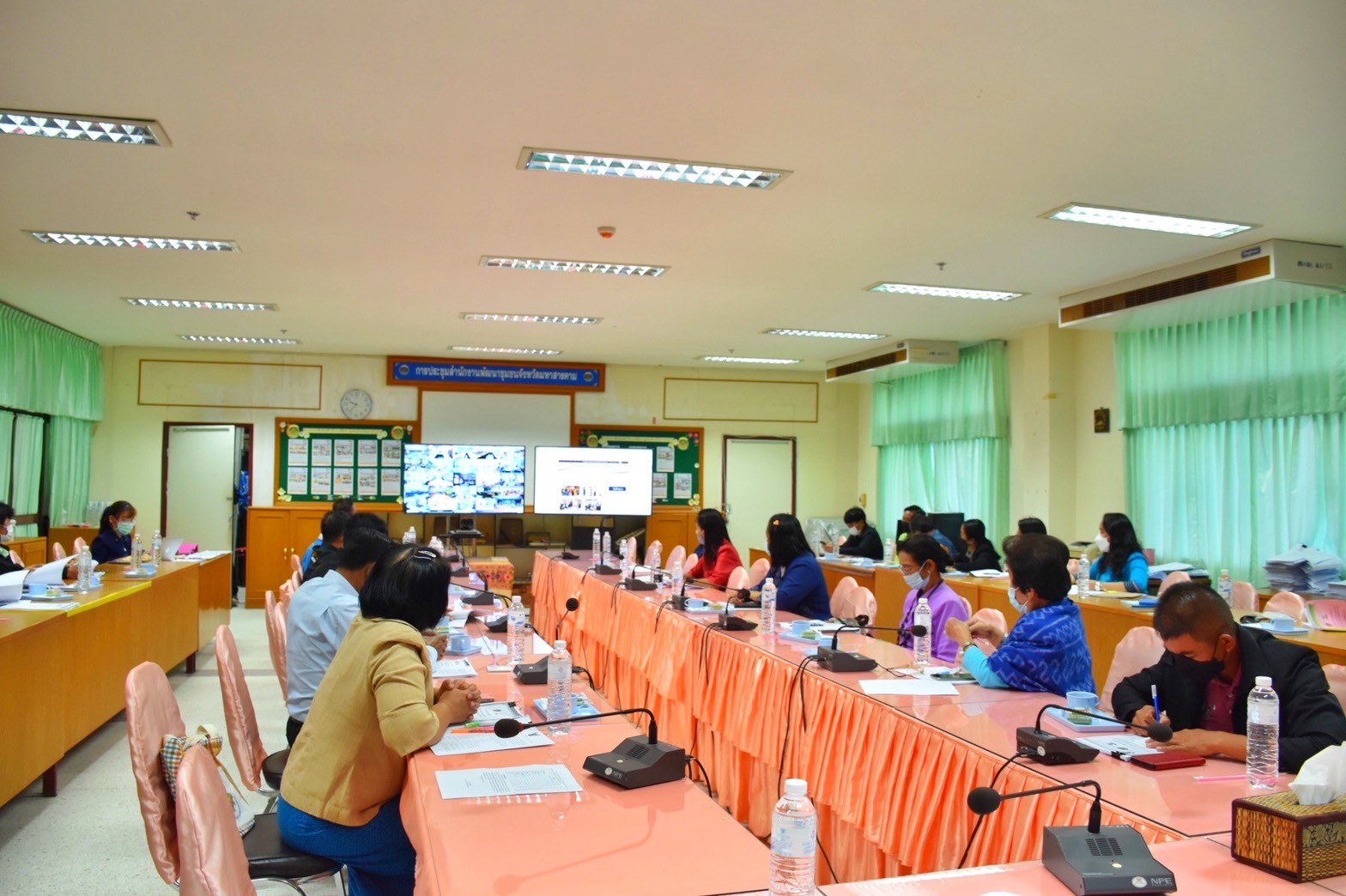 ??พช.มหาสารคาม “ร่วมประชุมเชิงปฏิบัติการสร้างความรู้ ความเข้าใจเครือข่าย ศอช.จ.” ผ่านระบบวิดิทัศน์ทางไกล (Video Conference) และการถ่ายทอดสดผ่านระบบ TV พช.