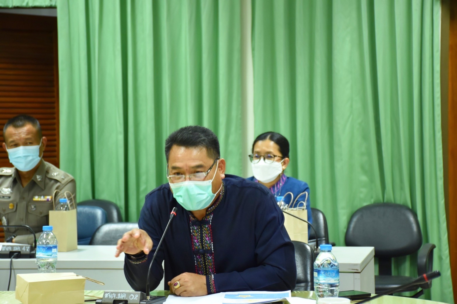 ?จังหวัดมหาสารคาม รับฟังการประชุมมอบนโยบายการขับเคลื่อนการขจัดความยากจนและพัฒนาคนทุกช่วงวัยอย่างยั่งยืนตามหลักปรัชญาของเศรษฐกิจพอเพียง ผ่านระบบวีดิทัศน์ทางไกล (Video Conference System – VCS) และผ่านระบบ VDO Streaming กระทรวงมหาดไทย       