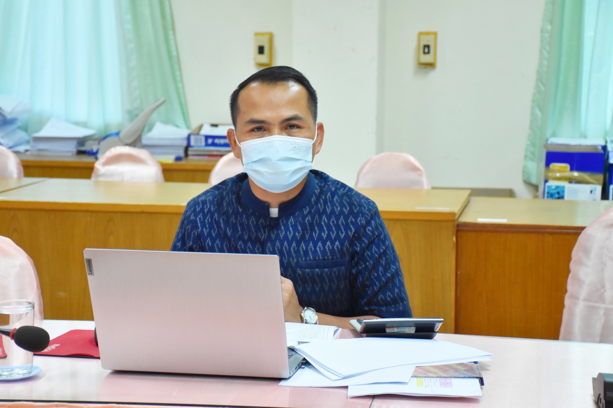 ?‍?อกส.จ..มหาสารคาม เข้าร่วมประชุมชี้แจง เร่งรัด กำกับ ติดตาม การดำเนินงานกองทุนพัฒนาบทบาทสตรี ครั้งที่ 9/2564 ผ่านระบบ Video conference