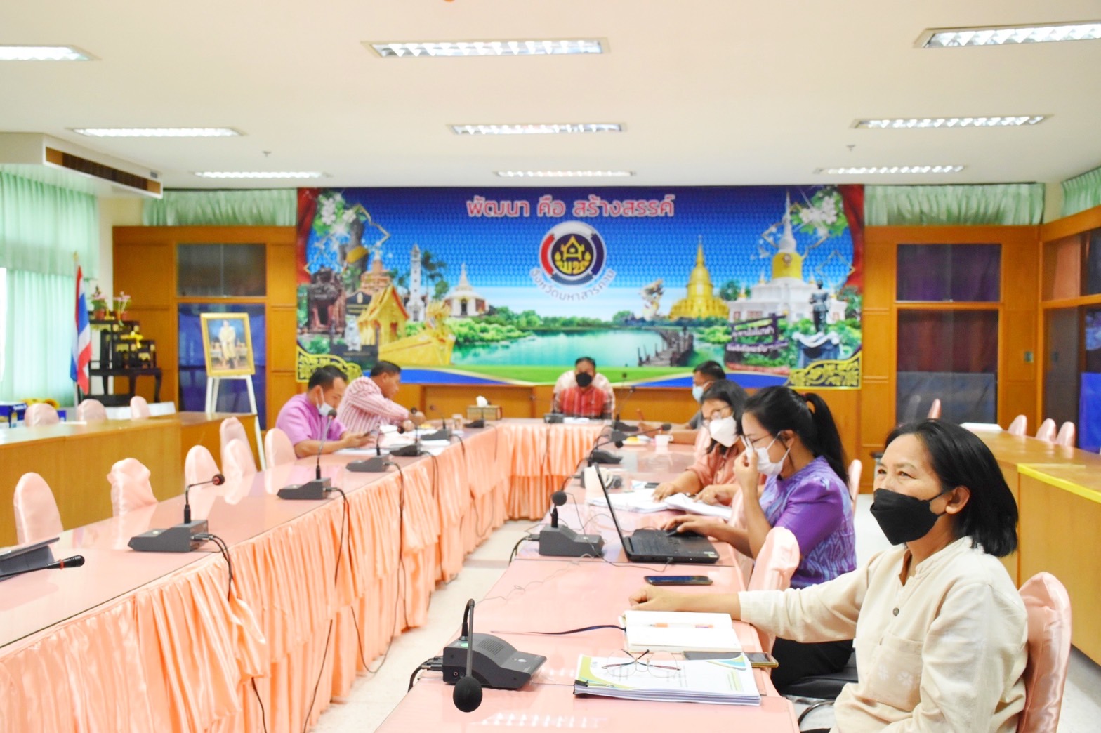 พช.มหาสารคาม เข้าร่วมการประชุมกรมการพัฒนาชุมชน ครั้งที่ 11/2564 ผ่านระบบวีดีทัศน์ทางไกล (Video Conference)