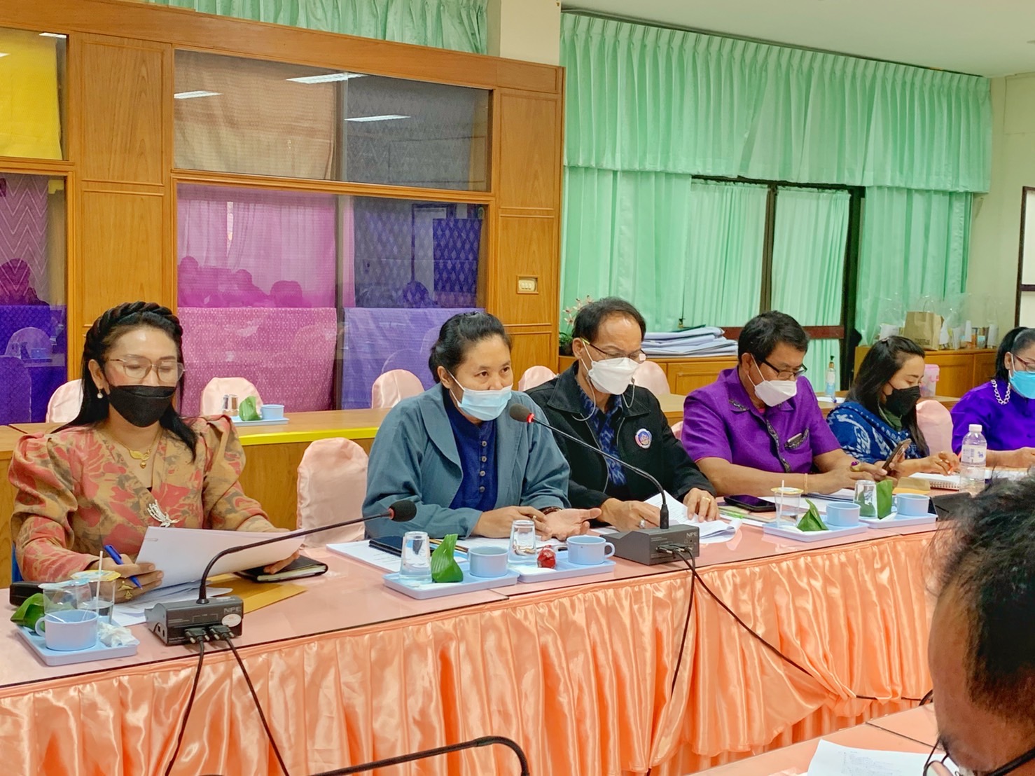 ? พช. มหาสารคาม | จัดประชุมเตรียมความพร้อมการฝึกอบรมตามโครงการพัฒนาหมู่บ้านเศรษฐกิจพอเพียง