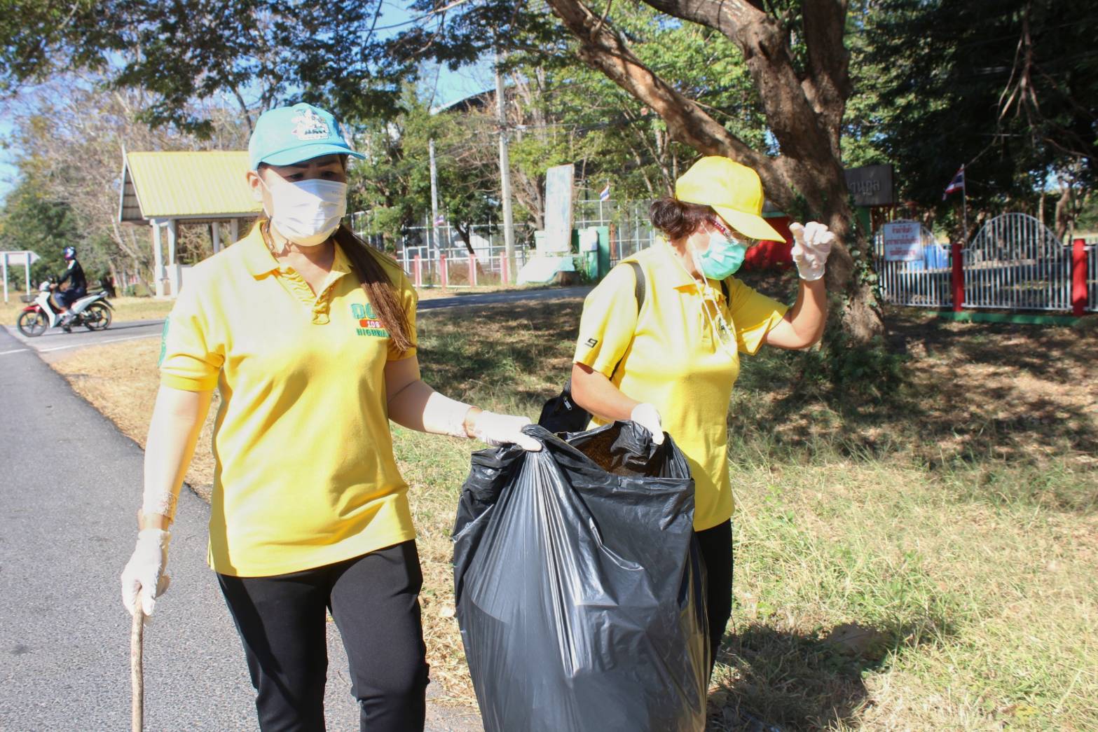 ? พช.มหาสารคาม ร่วมกิจกรรมจิตอาสาพัฒนา เนื่องในวันคล้ายวันปราบดาภิเษกสมเด็จพระเจ้าตากสินมหาราช