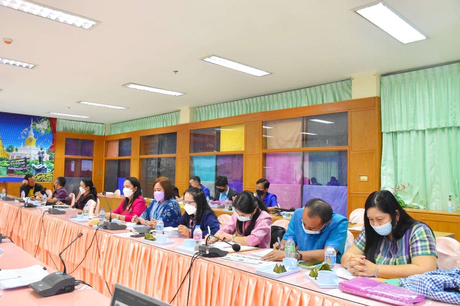 พช.มหาสารคาม เดินหน้าผนึกกำลัง ประชุมสร้างความเข้าใจการขับเคลื่อนการขจัดความยากจนและพัฒนาคนทุกช่วงวัยอย่างยั่งยืนตามหลักปรัชญาของเศรษฐกิจพอเพียง
