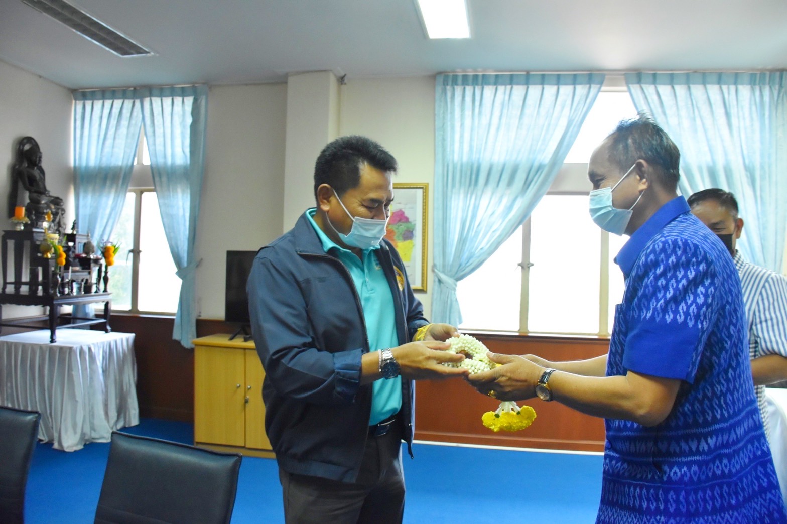 พัฒนาการจังหวัดมหาสารคาม เข้าพบผู้บริหารจังหวัดมหาสารคาม เพื่อรายงานตัวเนื่องในโอกาสย้ายมาปฏิบัติราชการที่ จ.มหาสารคาม